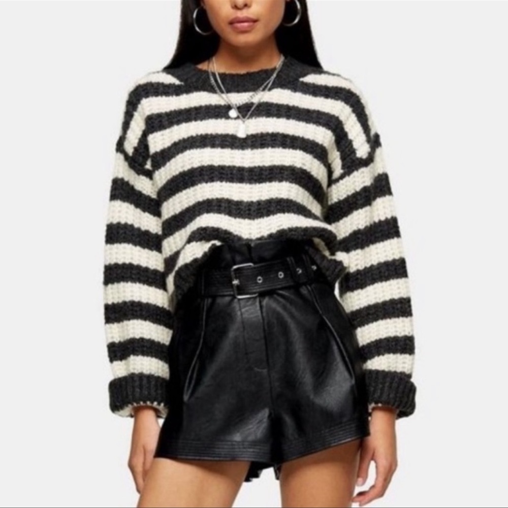 Top shop black leather belted high waisted paper bag shorts size 6